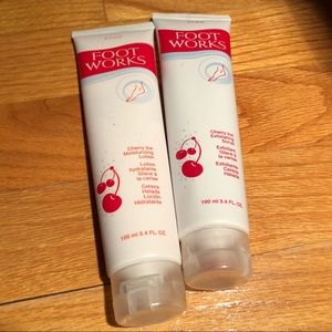 A Set -  Avon Foot Works Cherry Ice
